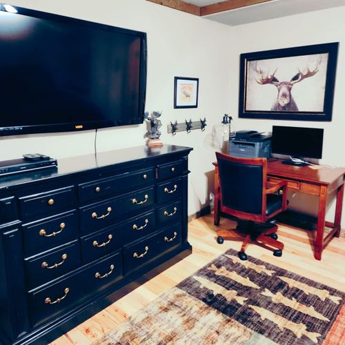 Dedicated office space with Wi-Fi and printer