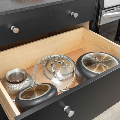 Full kitchen with everything you need.