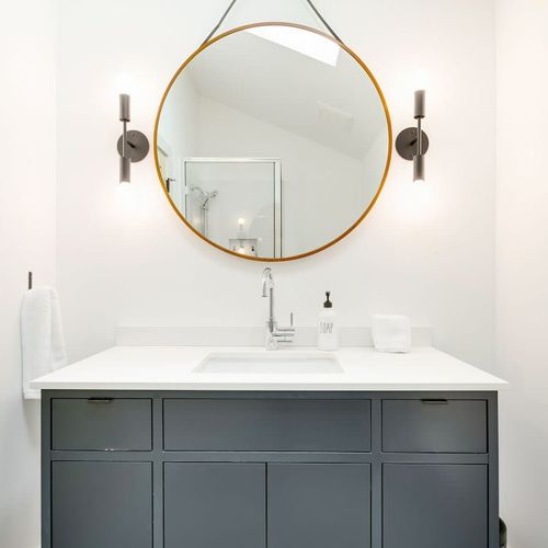 Beautifully designed bathroom.