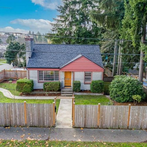 Fully fenced yard