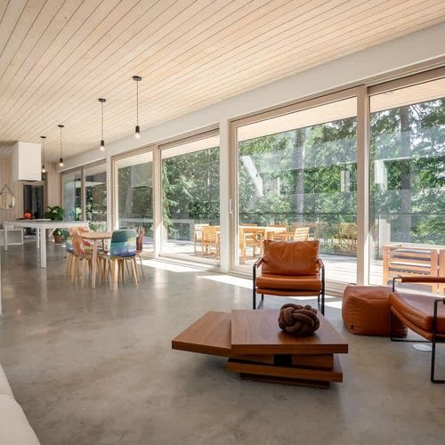 Open concept living at its finest!