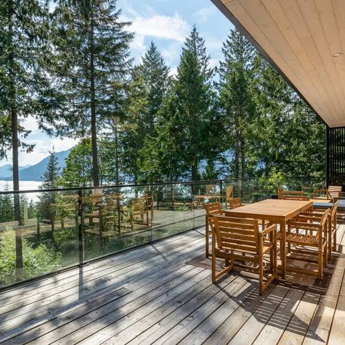 An incredible, large deck for lounging or entertaining