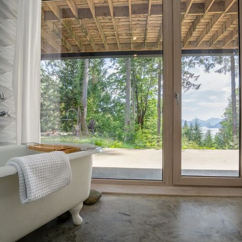 The primary bathroom, with separate shower and tub.