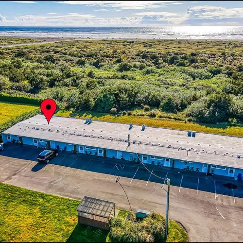 7717564f c0bb 4d F42Cw homerunner