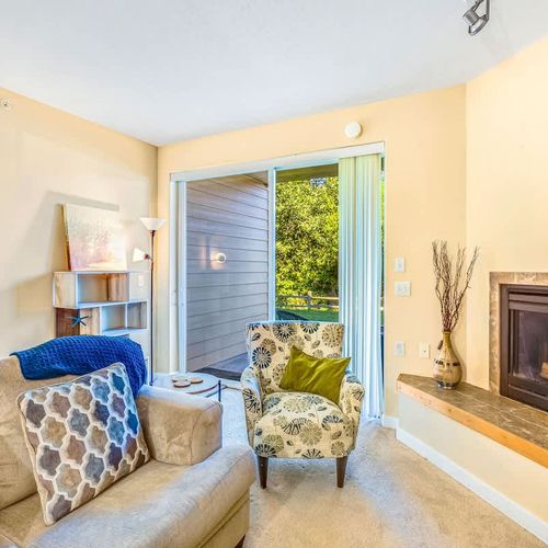 cf3620c3 d5ca 4a yR Nx homerunner