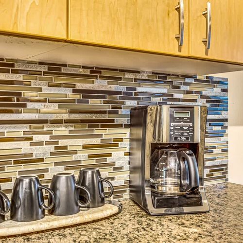 e5bb88e4 b20b 4d CwRj8 homerunner