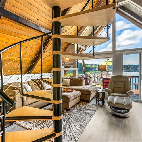 9f9868e8 de50 46 zAMK6 homerunner