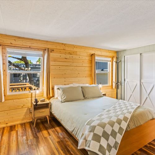 0fa44080 0e93 46 cXLP6 homerunner