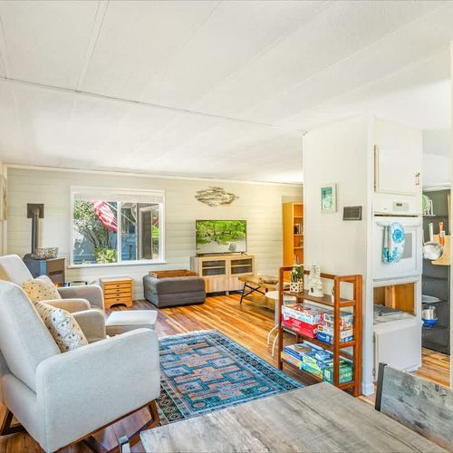 14e245c4 4e2e 43 YtjXs homerunner