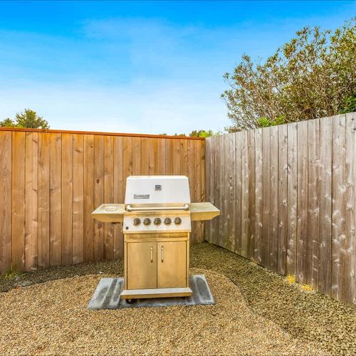 51eafb69 7294 47 uq H2 homerunner