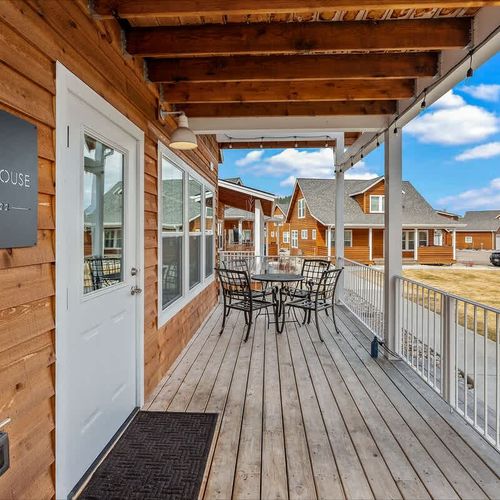 3ae2a65f 4b94 41 jTPCa homerunner