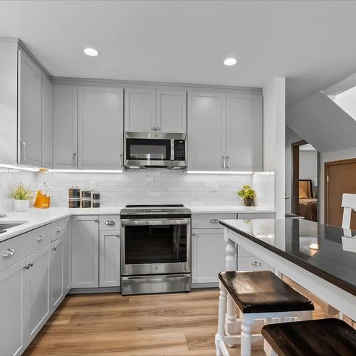 b1a204ec b9d7 4f V3zl6 homerunner