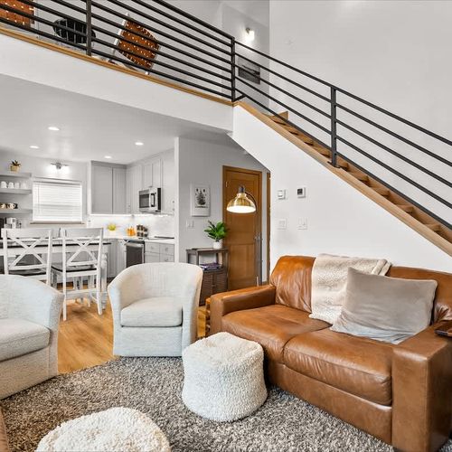 f26355a6 1f3b 40 WEmiQ homerunner