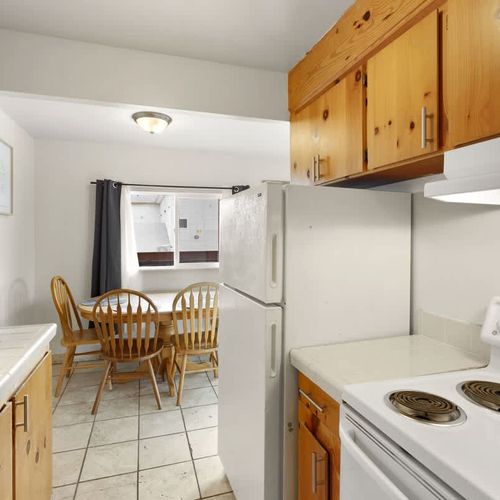 9c9b64e7 7eac 4c uJ6Oj homerunner