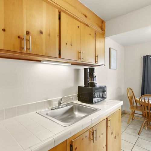 c5159338 7b0c 49 nV2cl homerunner