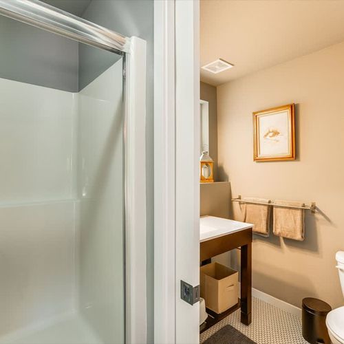 3865b335 b096 44 kXoSe homerunner