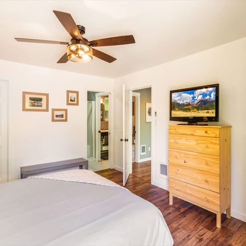 c7fd7827 b9d2 45 aYrF homerunner