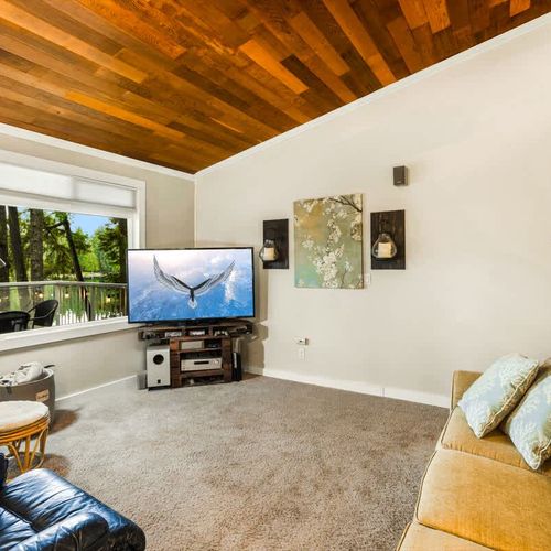 fac67d81 9333 4d IZQci homerunner