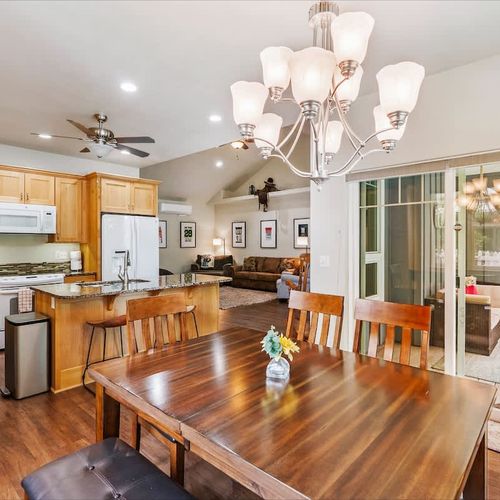 a182b7d3 e2f0 46 w81d1 homerunner