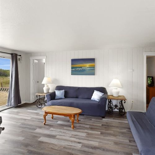 0ddb7e33 9c06 44 KAbMF homerunner