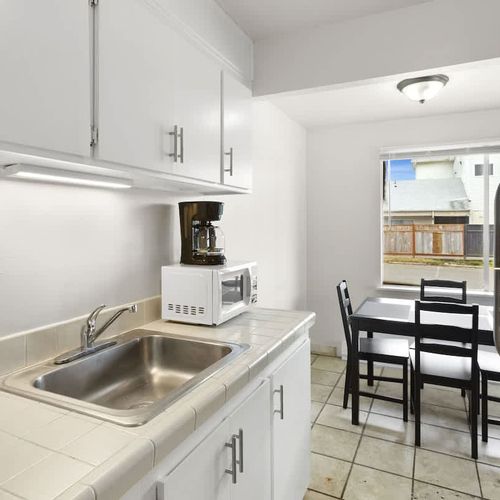 9fca9d19 6f33 48 6Qth9 homerunner