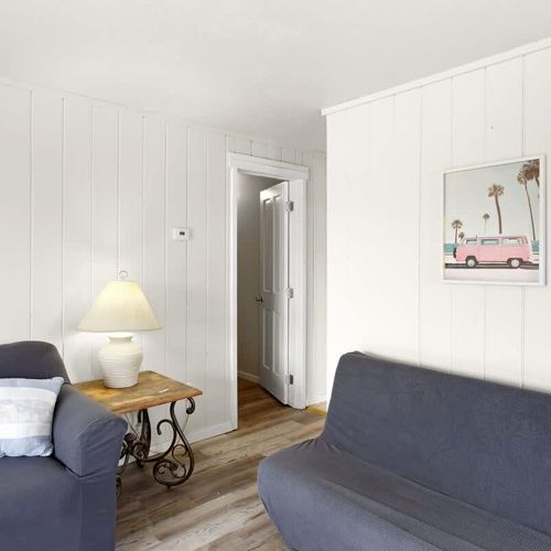 caed6758 08eb 4f GVj86 homerunner