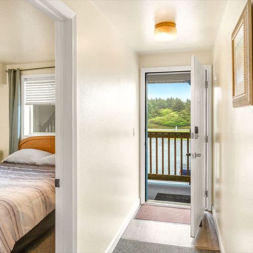 197f61a9 352c 4a XQ tc homerunner