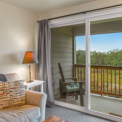 b538e19d 062a 44 mzCFJ homerunner