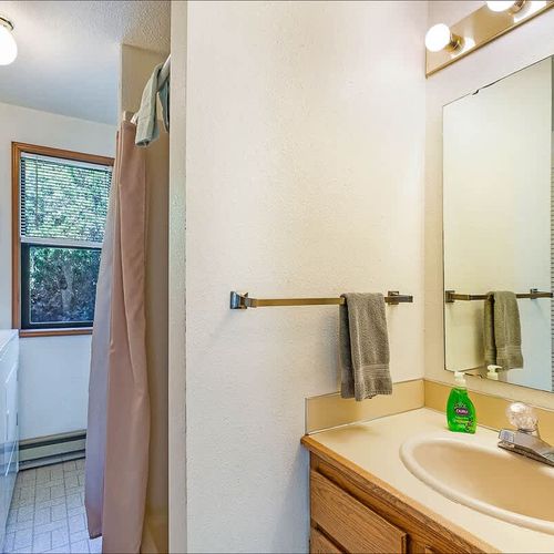 b6e61cf9 eeac 4f ih9jd homerunner