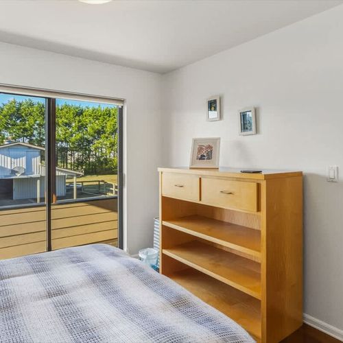 8a0a5fbd 7a3f 49 4On8R homerunner