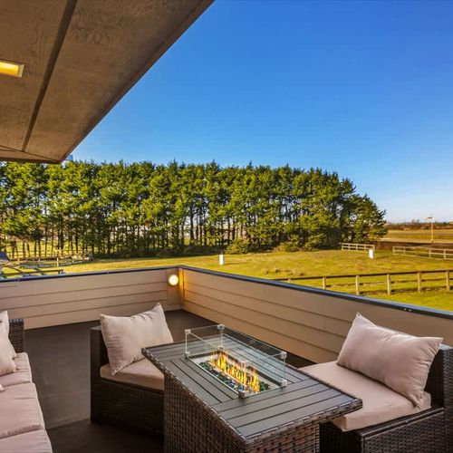 d58c1d35 1f3b 4c M9 fM homerunner