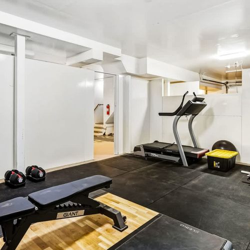 dd3493fb e2b7 4b ak7jK homerunner