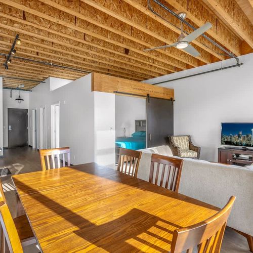 c3bf66a7 4e4c 4f 7zOch homerunner