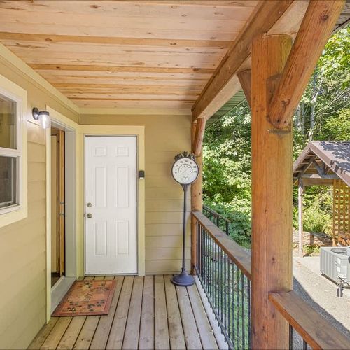 f0b43a12 6c44 4d 5d9xD homerunner