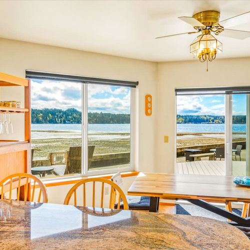 3f41c0c5 6b17 47 A1U1d homerunner