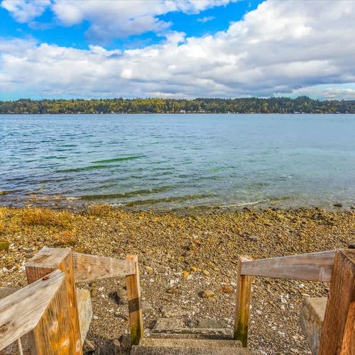 ac84ef2f 32d7 4d ewjM5 homerunner