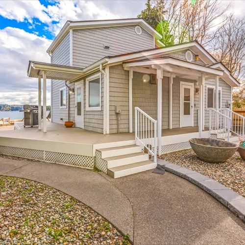 b7f3c9f9 32ba 4c DzNxw homerunner