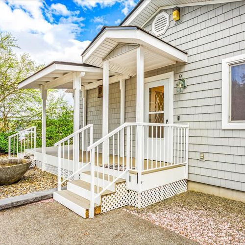 e40bb267 3061 4f nGmed homerunner