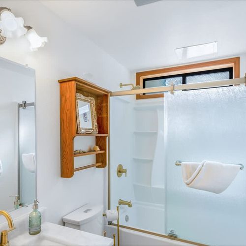 05e4b11f ea8a 46 8hCOC homerunner