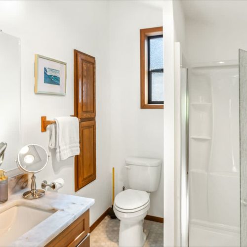 5cce35da 1bf4 4e pHu5H homerunner