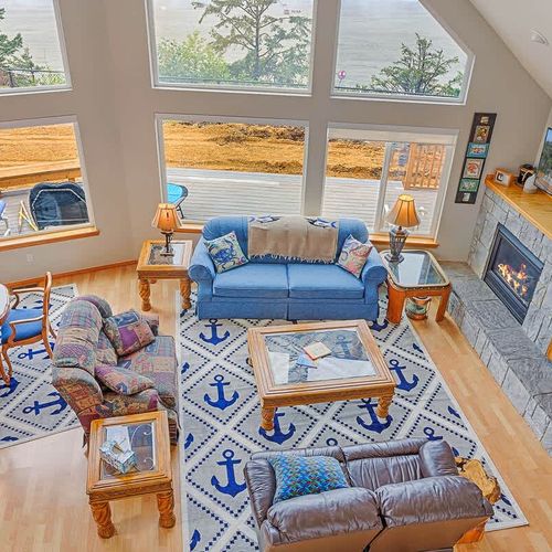 59c139be 23f9 44 bEJvf homerunner