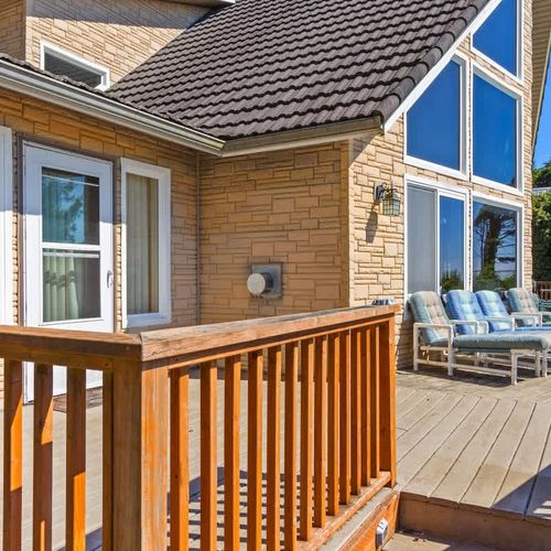 f451ff72 28a0 40 T aAU homerunner