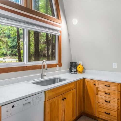 d2a628fd 76f1 4a oOF8p homerunner