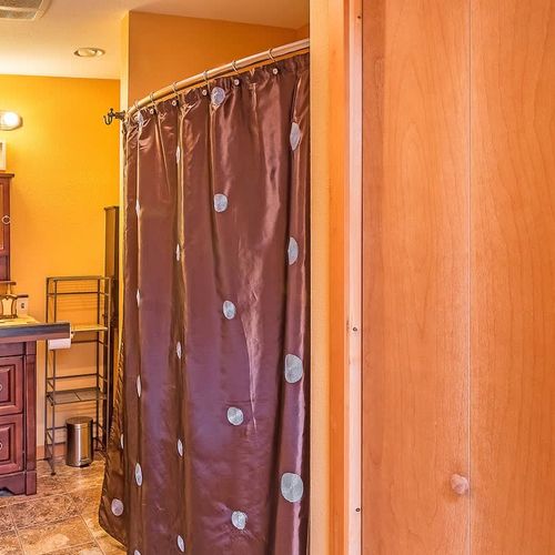 27b9c6d1 17d2 47 jU44s homerunner