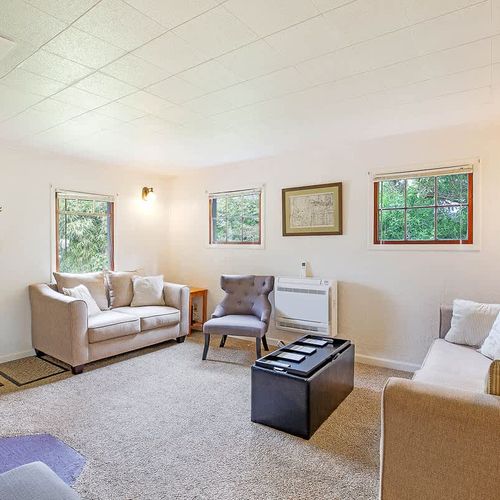 6748cee2 a23f 4f OiAQa homerunner