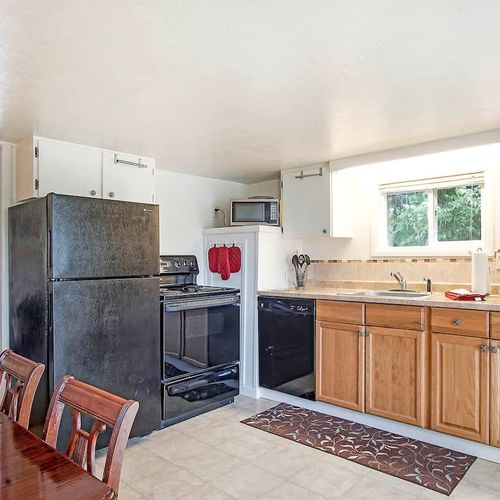 a7c22c4e 3237 47 9F63f homerunner