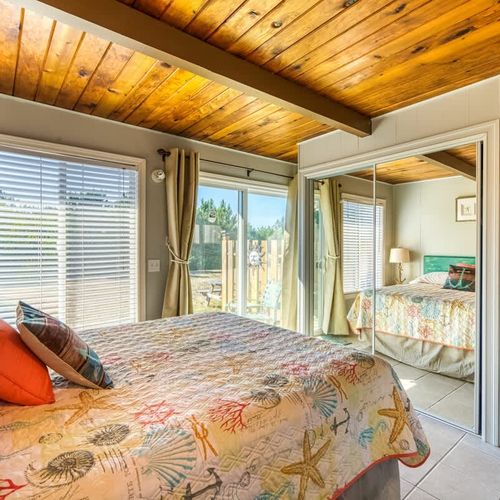 2d39cdd3 0983 44 d9R1u homerunner