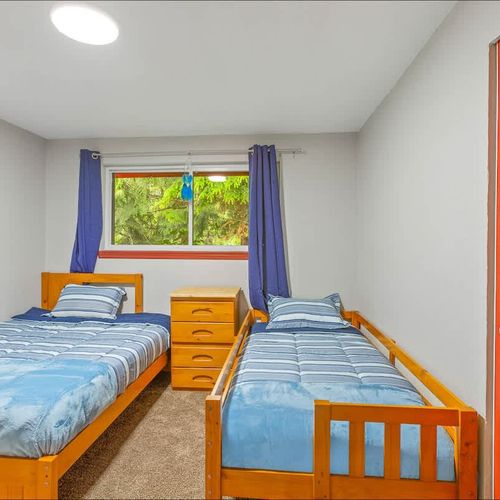 2511e734 1259 45 BUM Q homerunner