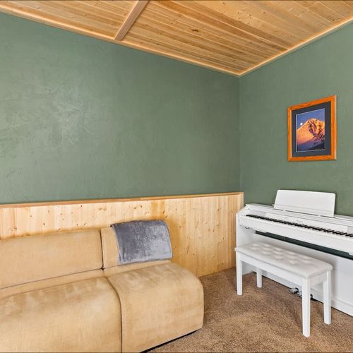 fd6a60d2 ce61 44 WQrMK homerunner