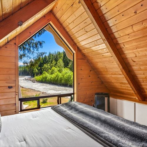 10e79687 8830 4e e7KaO homerunner